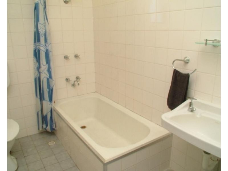 2/32 Esplanade, Christies Beach SA 5165