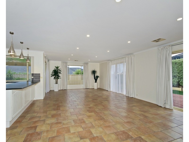 4 Tennyson Street, Seaford Rise SA 5169