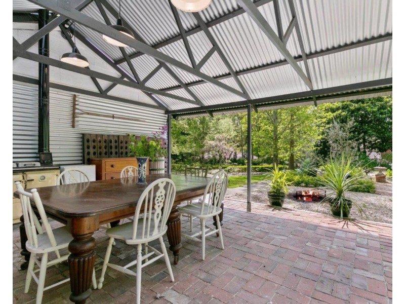 25 Longwood Drive, Stirling SA 5152