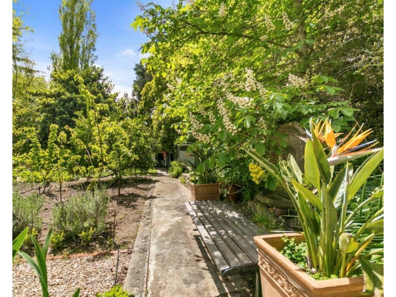 25 Longwood Drive, Stirling SA 5152