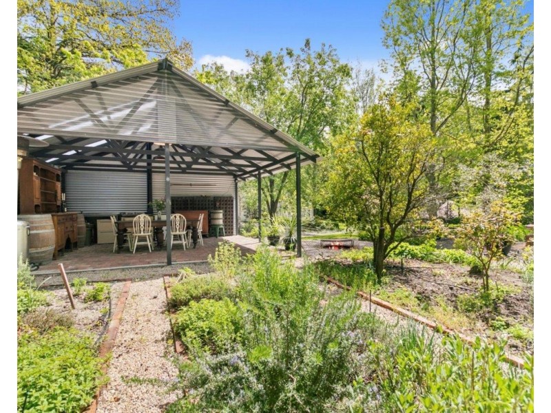 25 Longwood Drive, Stirling SA 5152