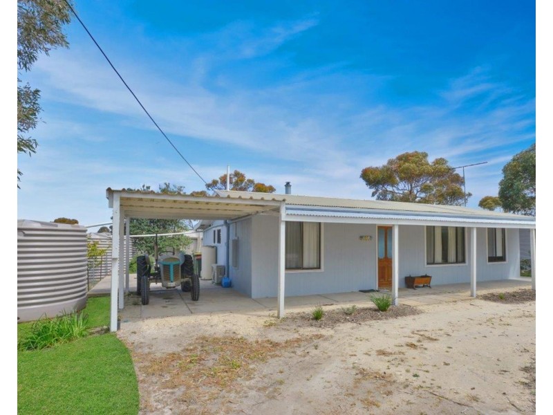 29 Beach Crescent, Baudin Beach SA 5222