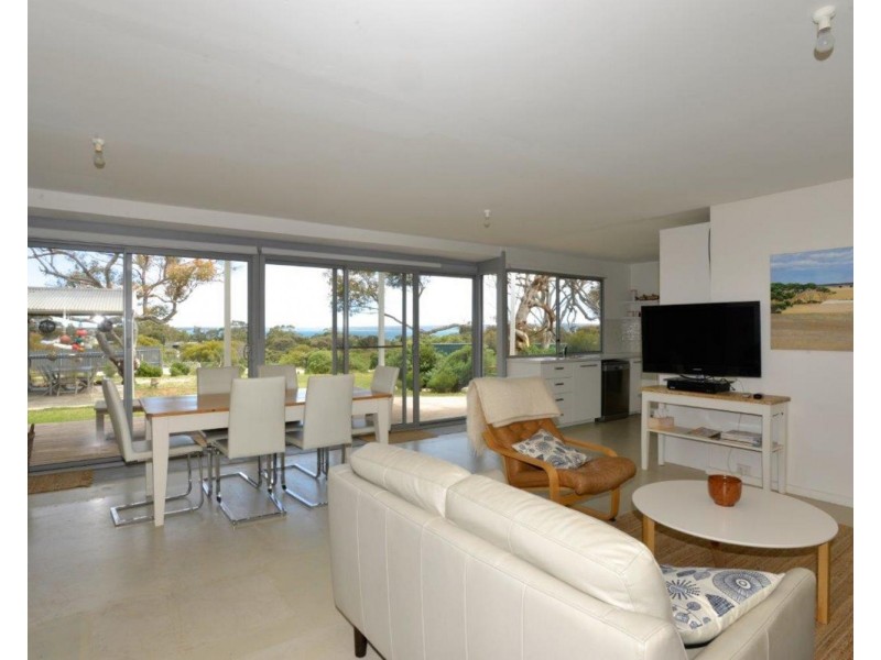 29 Beach Crescent, Baudin Beach SA 5222