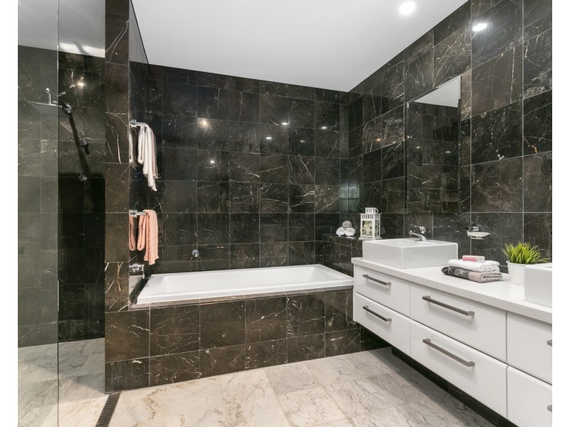 5/49-51 Macquarie Street, Moana SA 5169