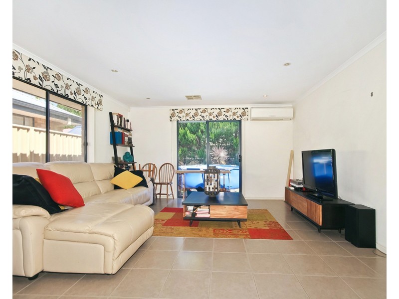 15 Flag Street, Seaford Meadows SA 5169