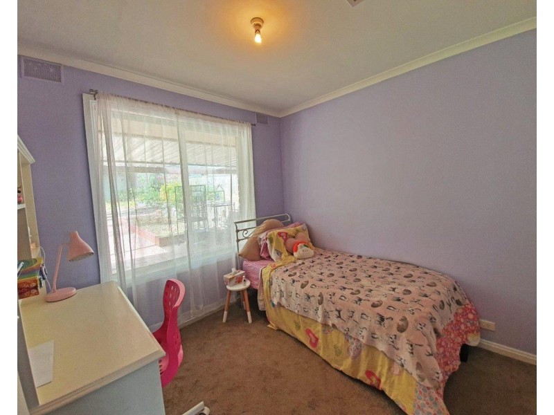 4 Iona Road, Aberfoyle Park SA 5159