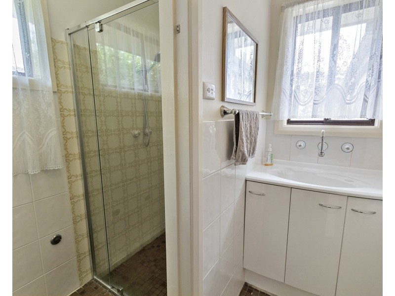 12 Candover Crescent, Huntfield Heights SA 5163
