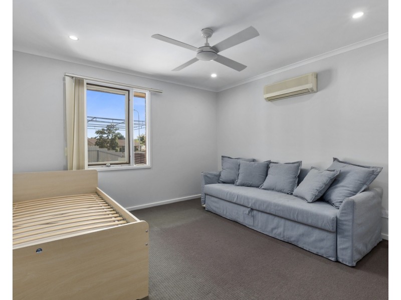 28 Birchenough Road, Huntfield Heights SA 5163