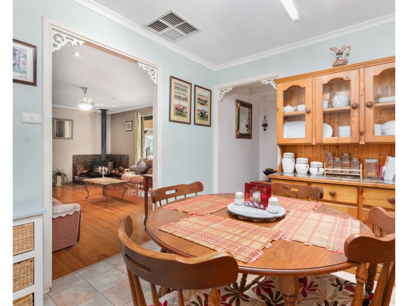 4 Finian Road, Christie Downs SA 5164