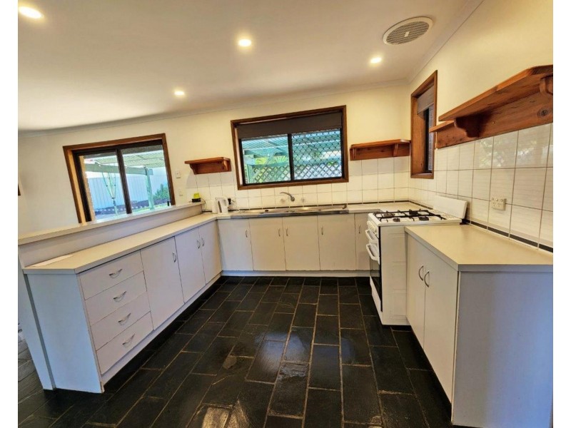 16 Seeger Drive, Morphett Vale SA 5162