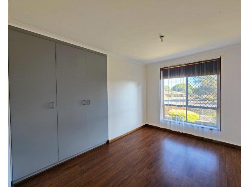 16 Seeger Drive, Morphett Vale SA 5162