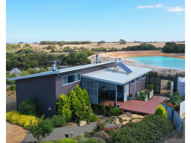 2721 North Coast Road, Cassini SA 5223