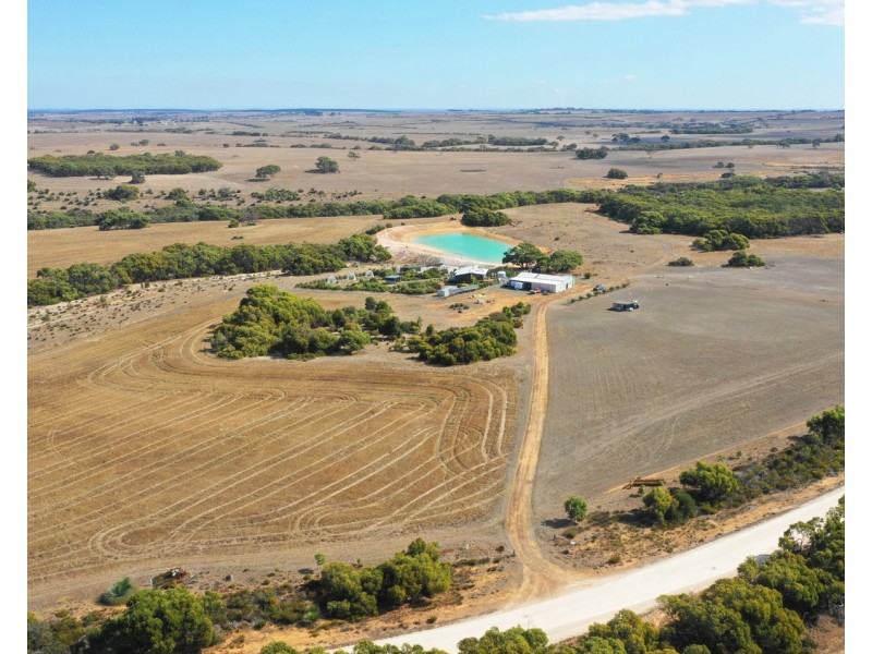 2721 North Coast Road, Cassini SA 5223