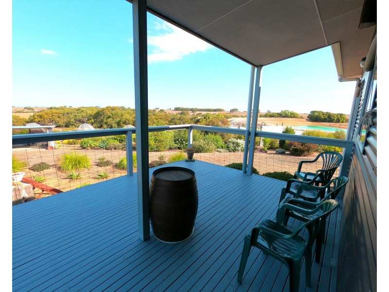 2721 North Coast Road, Cassini SA 5223