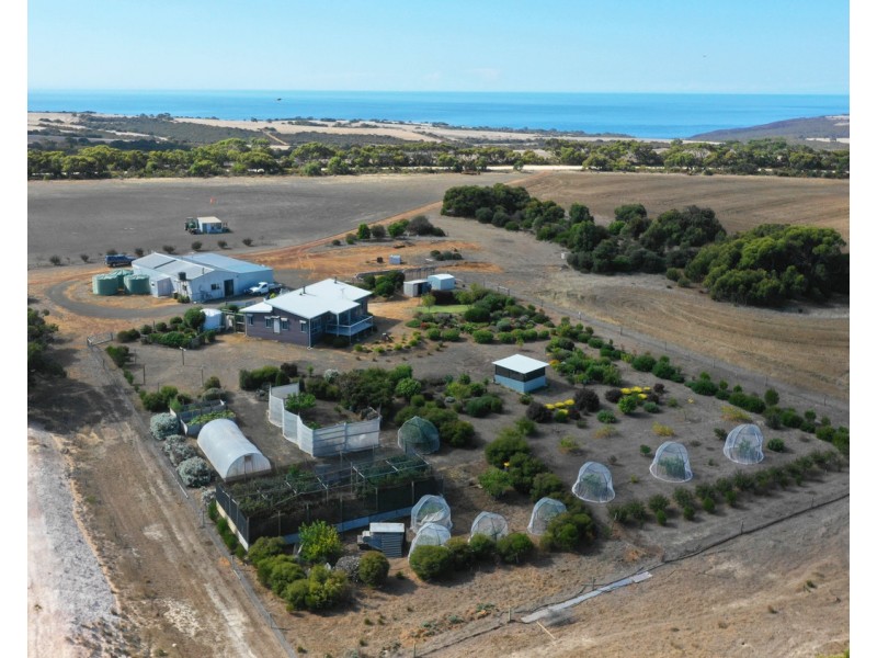2721 North Coast Road, Cassini SA 5223