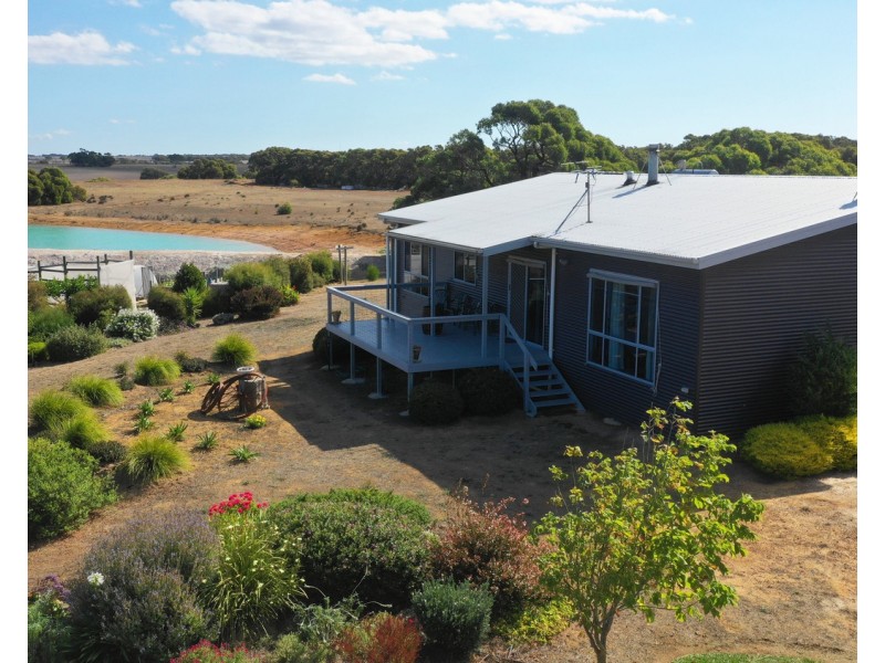 2721 North Coast Road, Cassini SA 5223