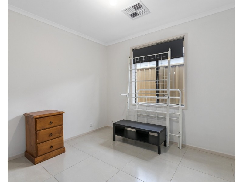 8 Manordale Court, Seaford Meadows SA 5169