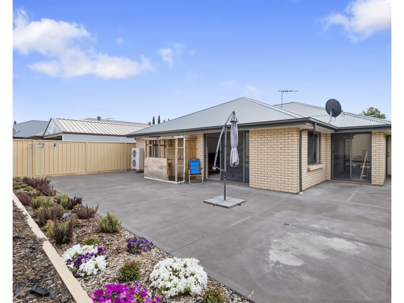 8 Manordale Court, Seaford Meadows SA 5169