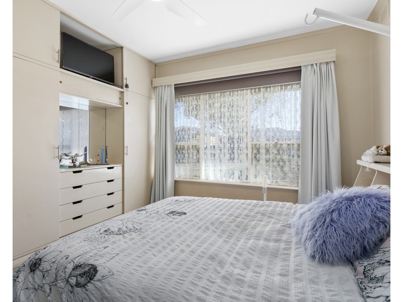 16 Jennifer Drive, Morphett Vale SA 5162