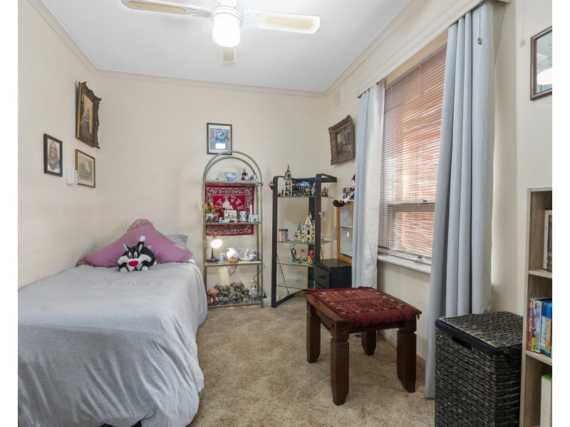 16 Jennifer Drive, Morphett Vale SA 5162