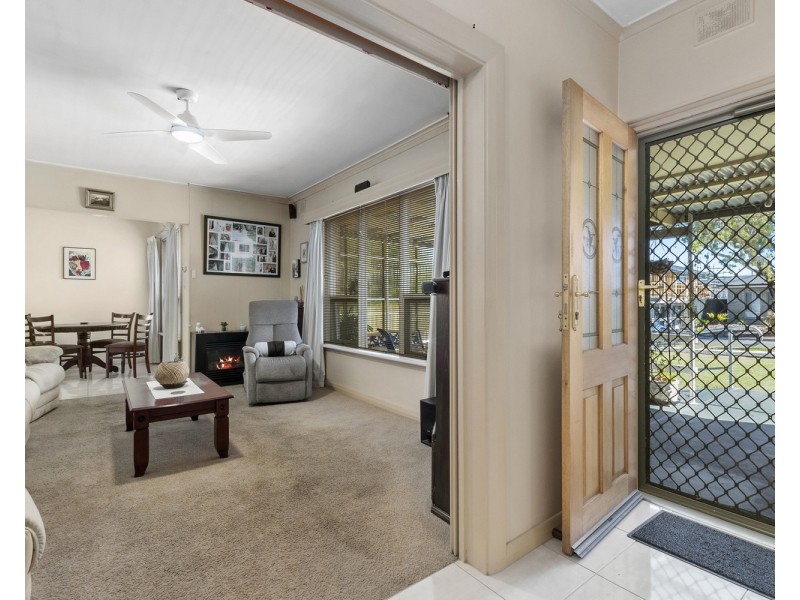 16 Jennifer Drive, Morphett Vale SA 5162