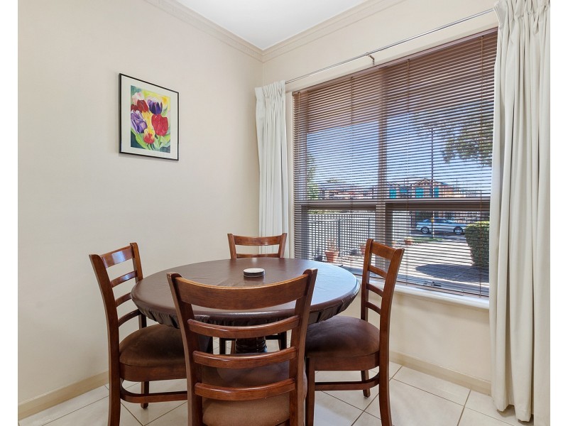 16 Jennifer Drive, Morphett Vale SA 5162