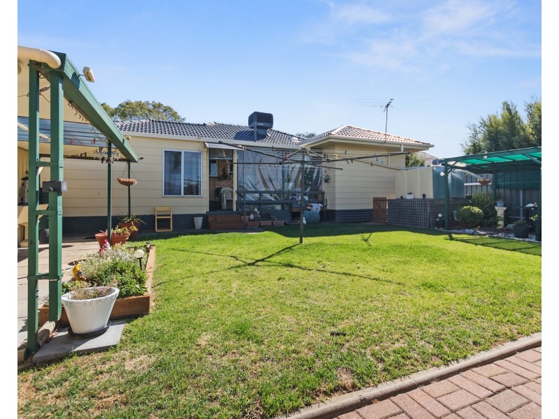16 Jennifer Drive, Morphett Vale SA 5162