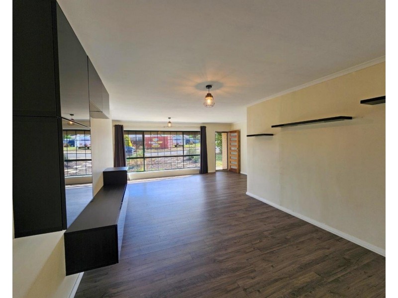 4 Brendan Street, Christie Downs SA 5164