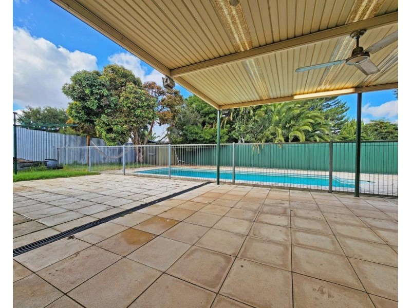 4 Brendan Street, Christie Downs SA 5164