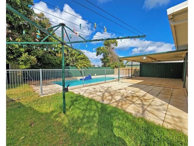 4 Brendan Street, Christie Downs SA 5164