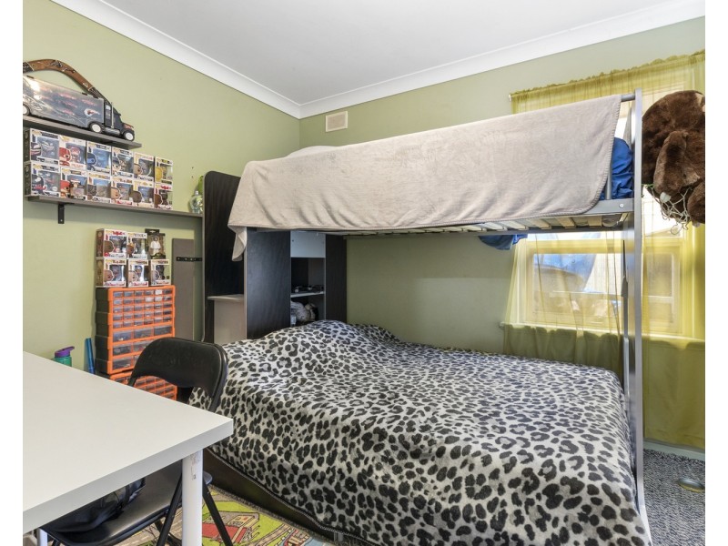 25 Suffolk Drive, Morphett Vale SA 5162