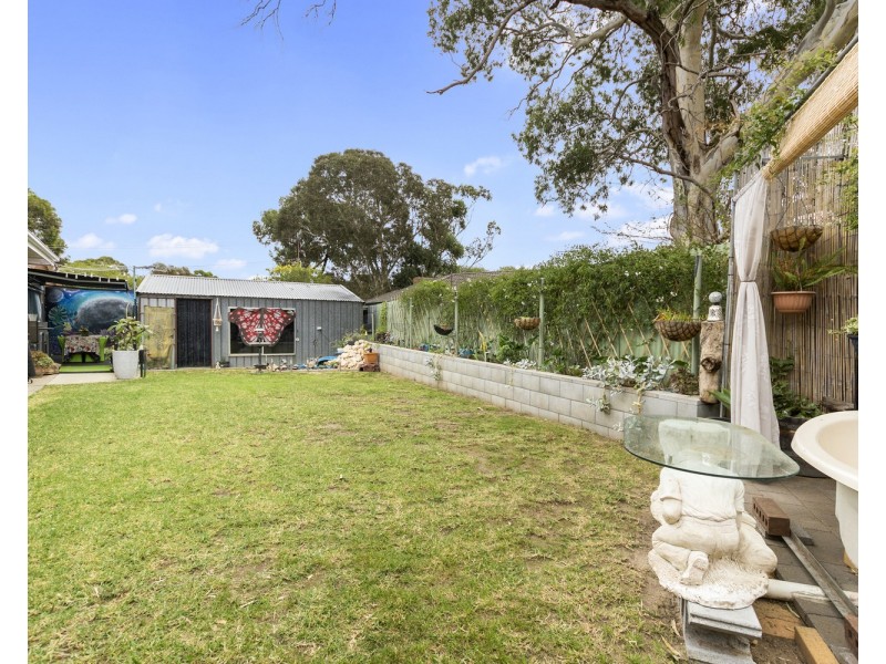 25 Suffolk Drive, Morphett Vale SA 5162