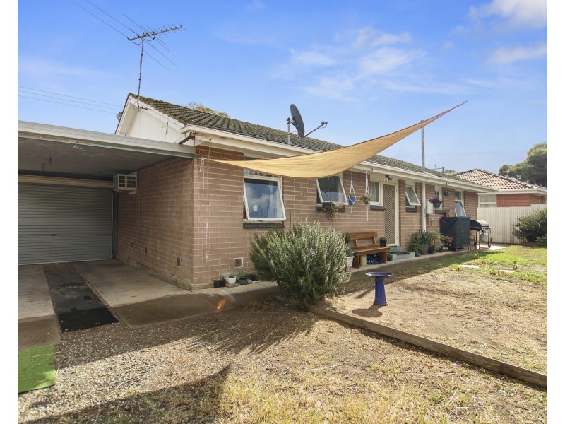 40 Adrian Street, Christie Downs SA 5164