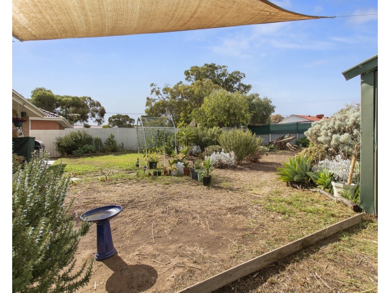 40 Adrian Street, Christie Downs SA 5164