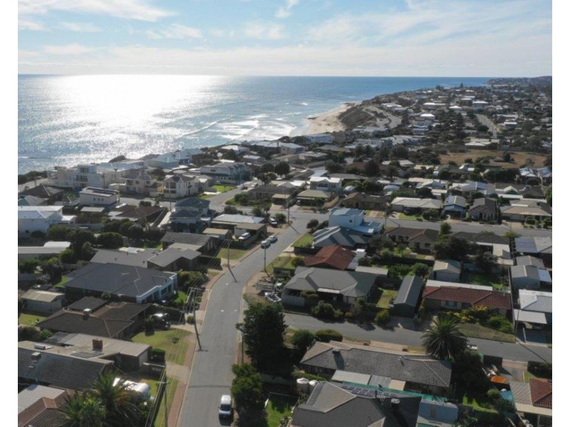 2/1 Transom Crescent, Seaford SA 5169