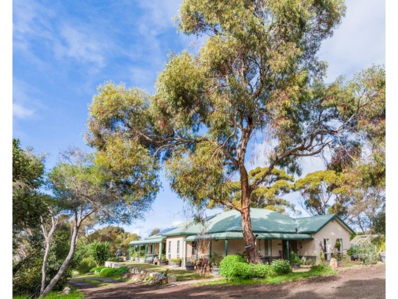 72 Lovers Lane, Brownlow Ki SA 5223