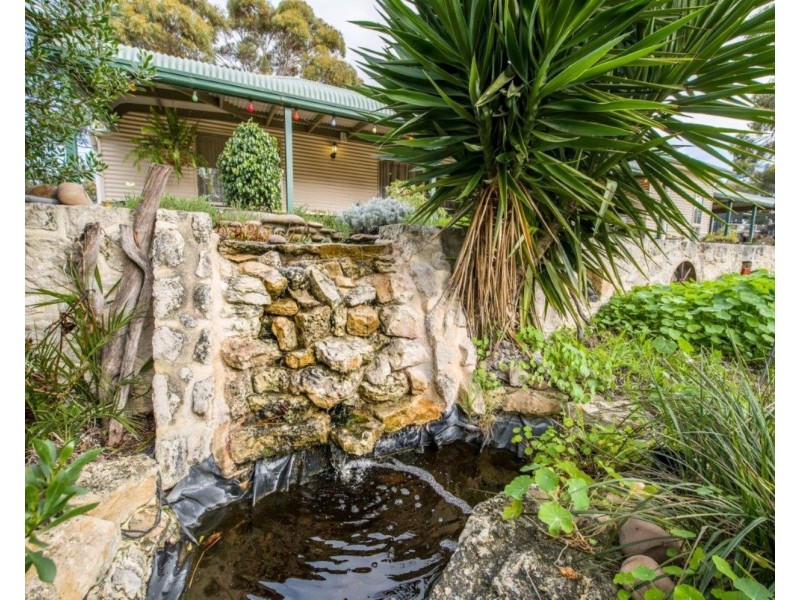 72 Lovers Lane, Brownlow Ki SA 5223