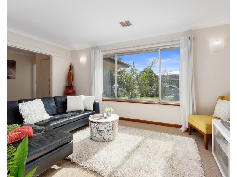 2 McRae Road, Port Noarlunga South SA 5167