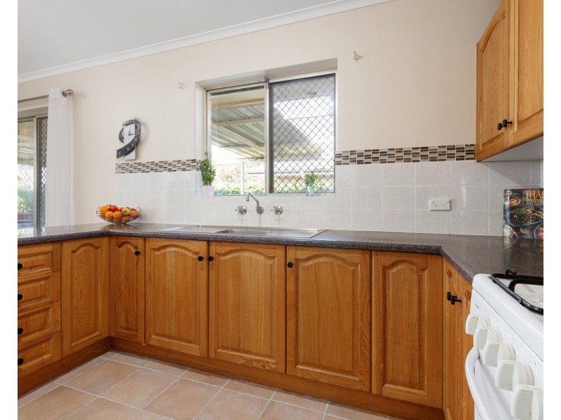 2 McRae Road, Port Noarlunga South SA 5167