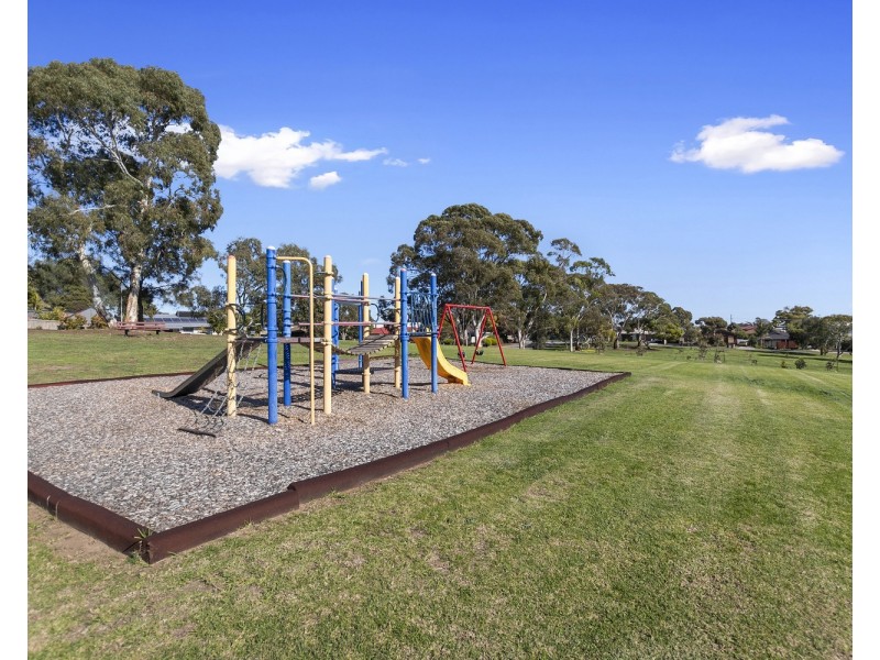 1 MacDonald Road, Christie Downs SA 5164