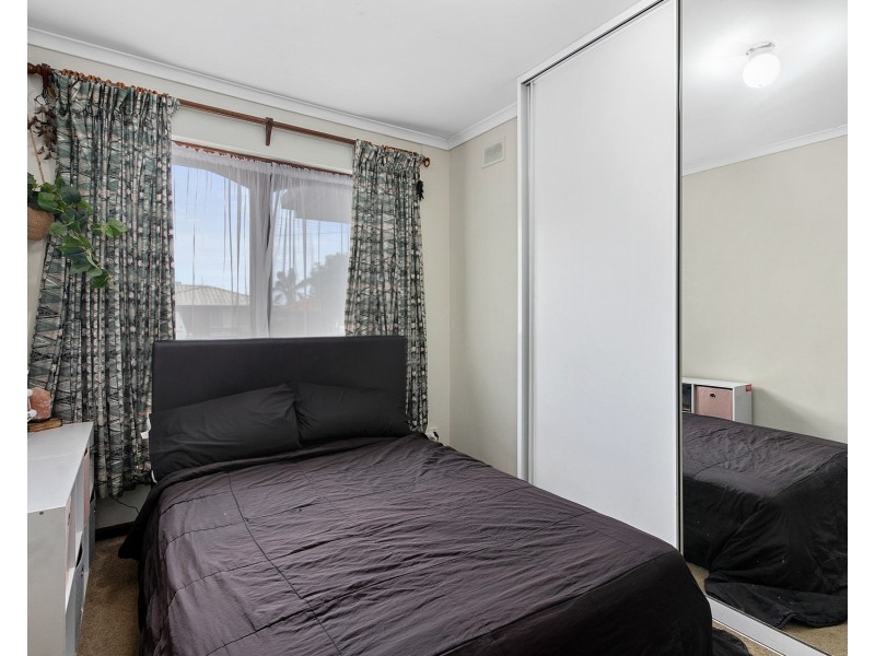 21 Radcliffe Grove, Christie Downs SA 5164