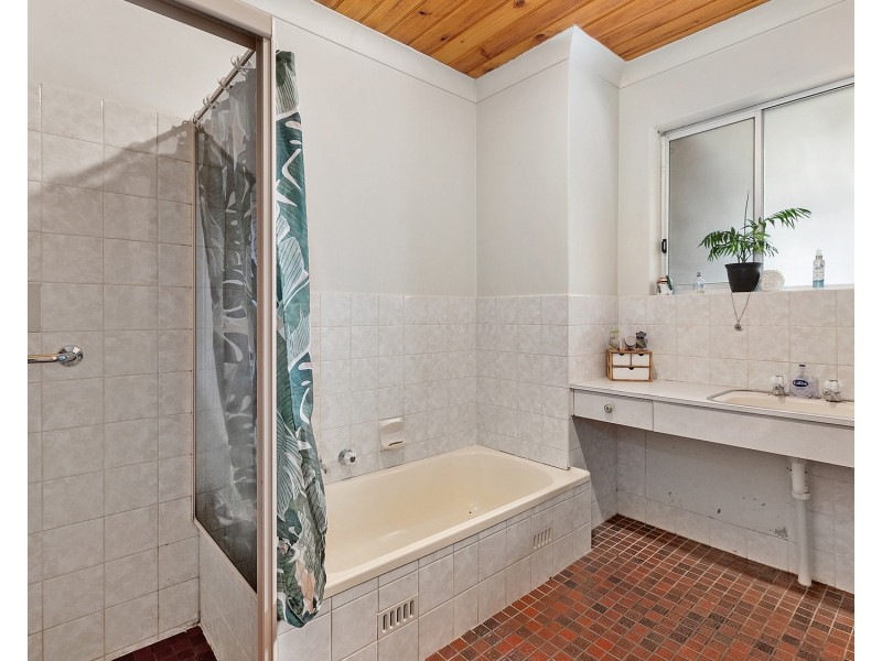 21 Radcliffe Grove, Christie Downs SA 5164