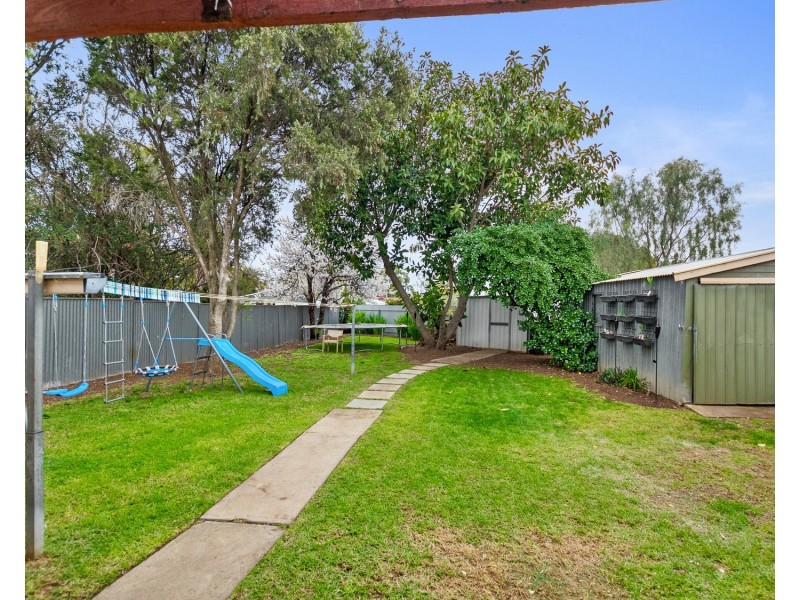 21 Radcliffe Grove, Christie Downs SA 5164