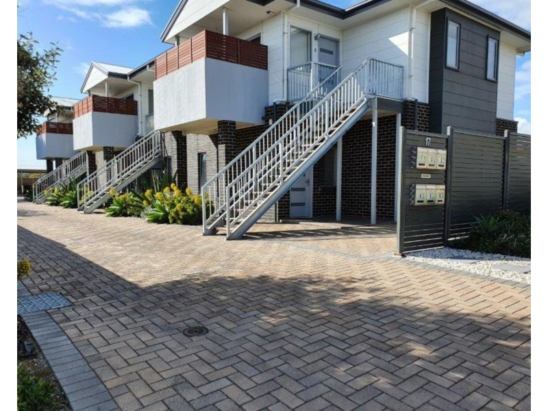 1/17 Davis Avenue, Christies Beach SA 5165