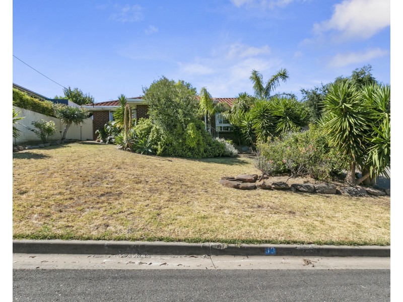 33 Woocalla Street, O’sullivan Beach SA 5166