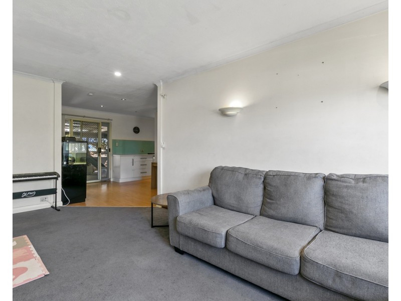 33 Woocalla Street, O’sullivan Beach SA 5166
