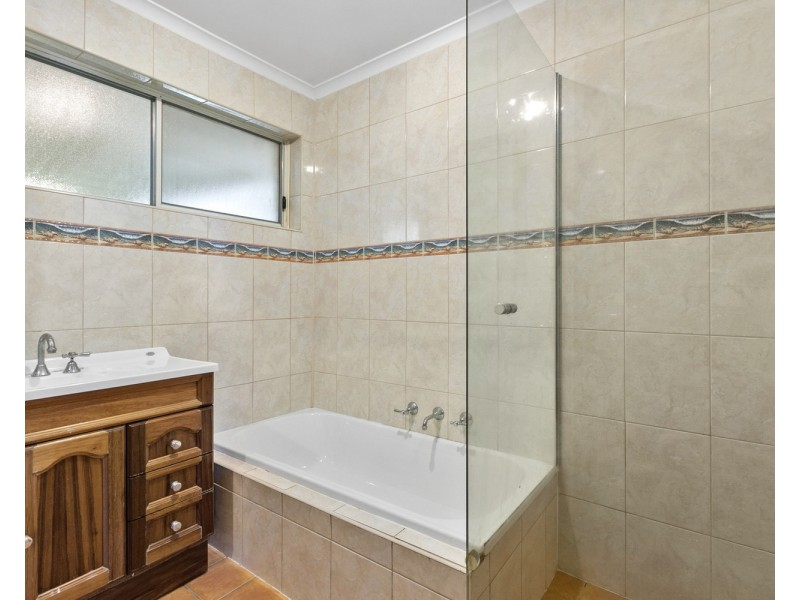 33 Woocalla Street, O’sullivan Beach SA 5166