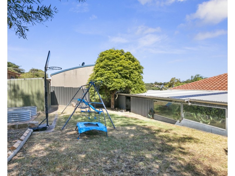 33 Woocalla Street, O’sullivan Beach SA 5166