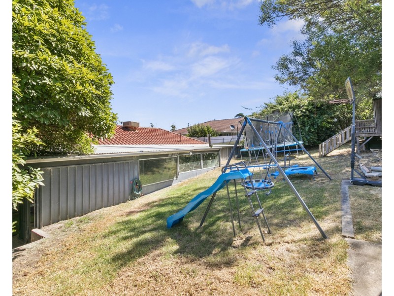 33 Woocalla Street, O’sullivan Beach SA 5166