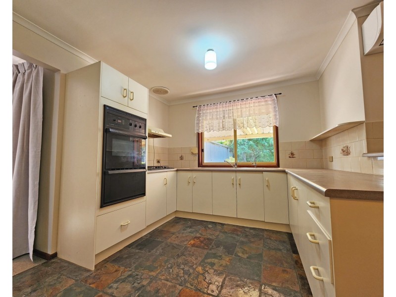 2 Smugglers Drive, Seaford Rise SA 5169